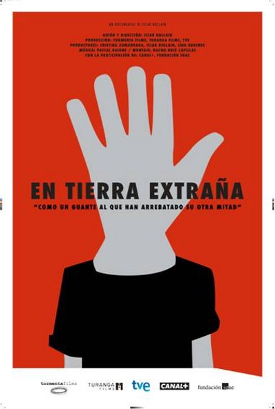 Póster de En tierra extraña