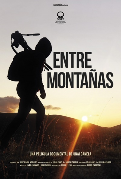 Póster de Entre montañas