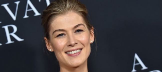 Rosamund Pike