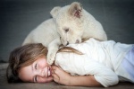 Foto de Mia y el león blanco